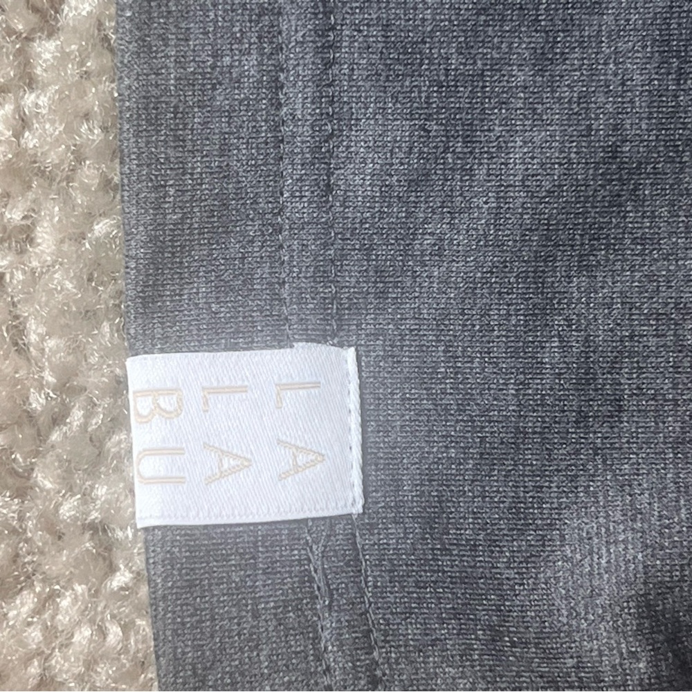 Men's Gray Short Sleeve Shirt - Picture 4 of 7